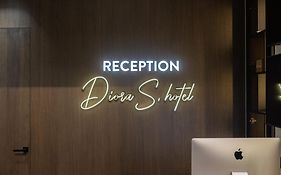 Diora'S Hotel And Apartments